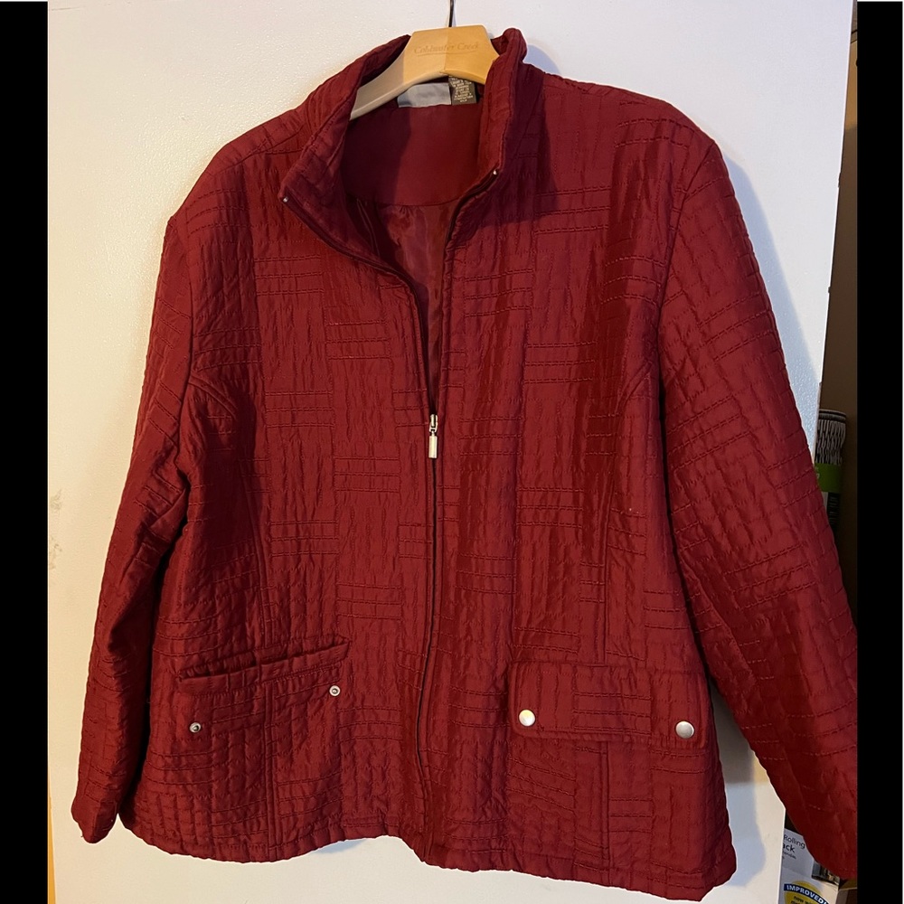 Ladies maroon quilted jacket size 2x